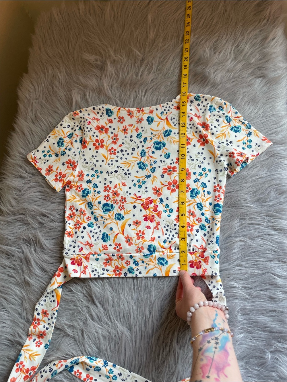 ☀️Cropped Forever 21 floral top with tie - Picture 7 of 8
